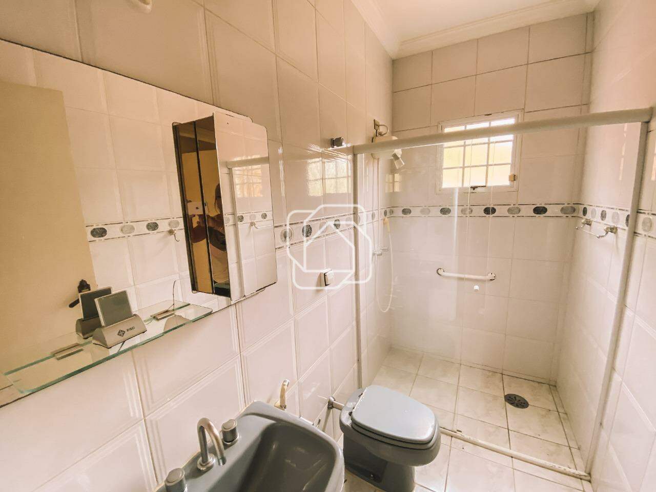 Casa de Condomínio à venda em Itu - SP - Condomínio City Castelo: Banheiro