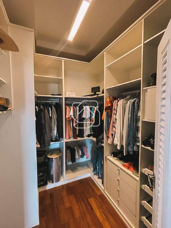 Casa de Condomínio à venda em Itu - SP - Jardim Plaza Atheneé: Closet