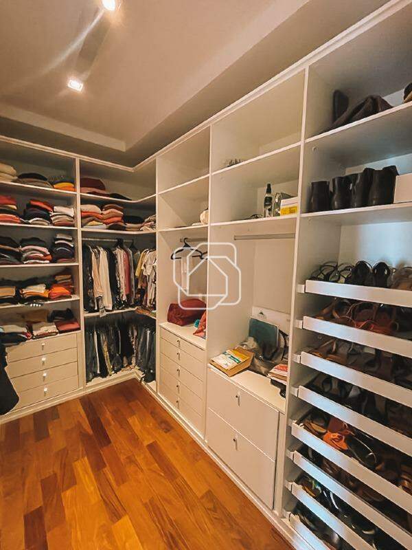 Casa de Condomínio à venda em Itu - SP - Jardim Plaza Atheneé: Closet