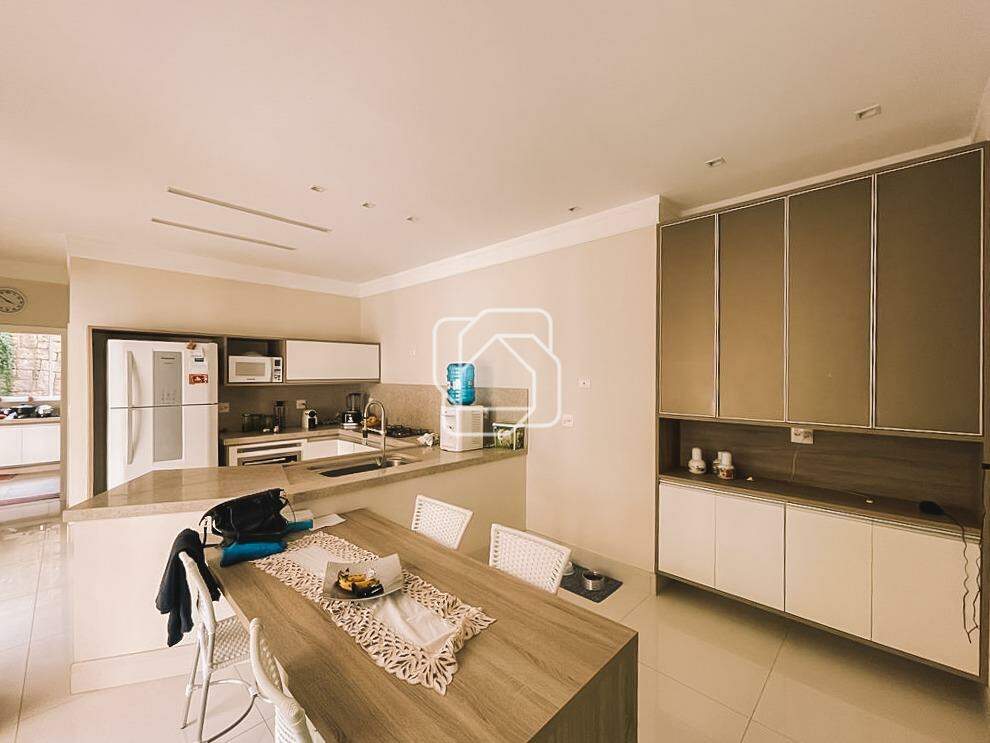 Casa de Condomínio à venda em Itu - SP - Jardim Plaza Atheneé: Cozinha com planejados