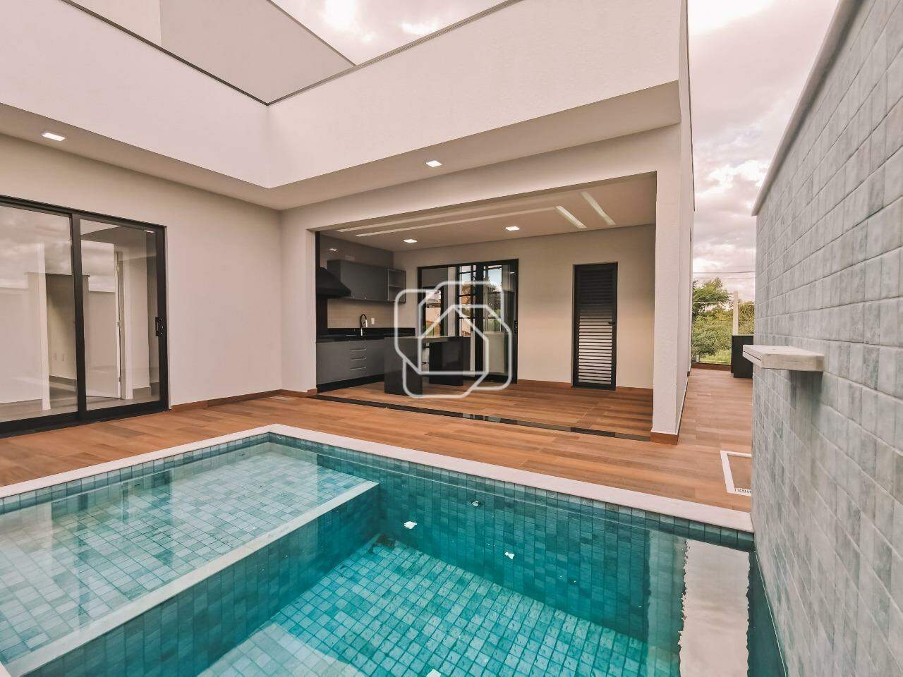 Casa de Condomínio à venda em Indaiatuba - SP - Helvetia Park: Espaço gourmet, piscina