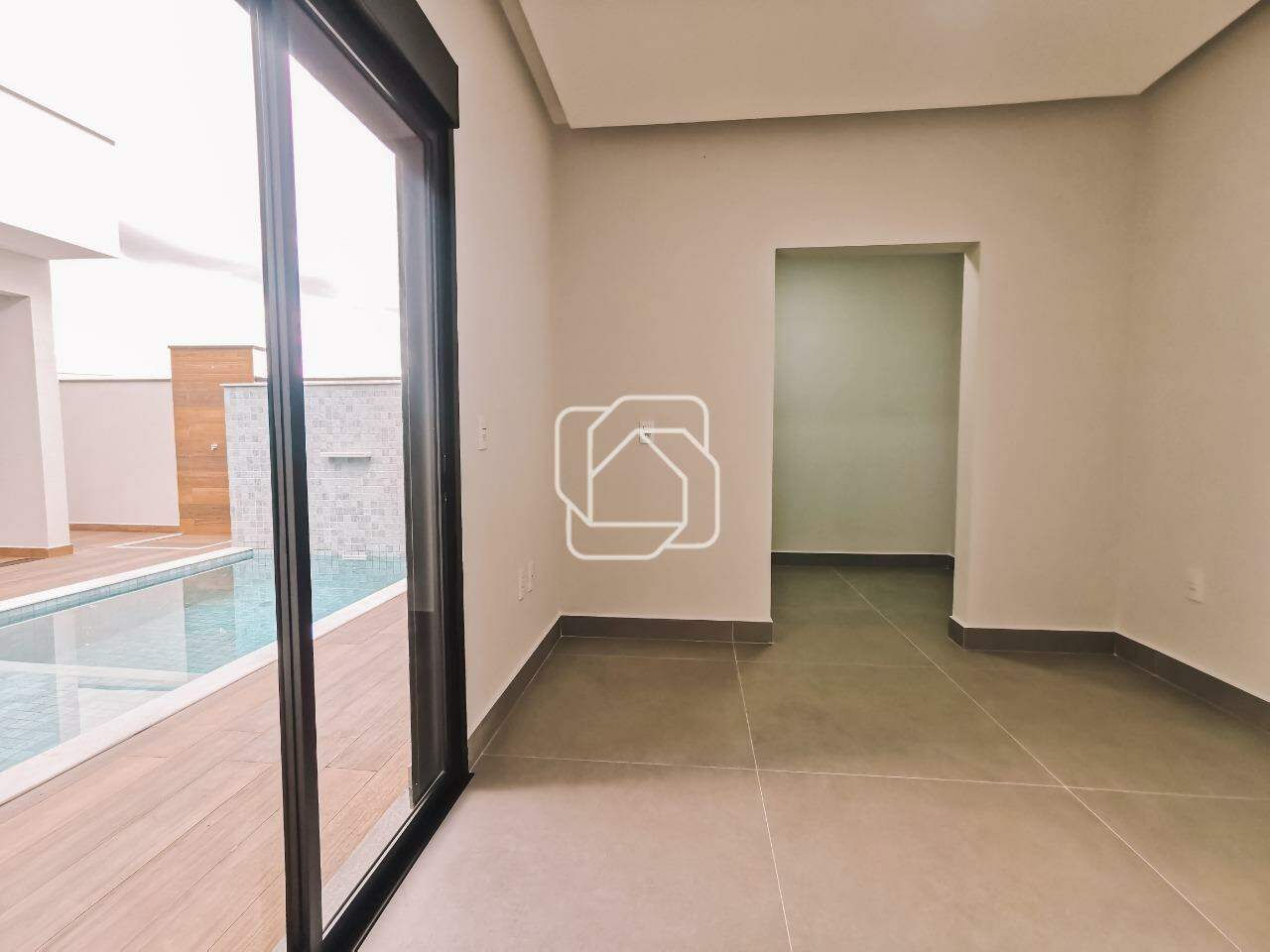 Casa de Condomínio à venda em Indaiatuba - SP - Helvetia Park: Quarto, acesso externo