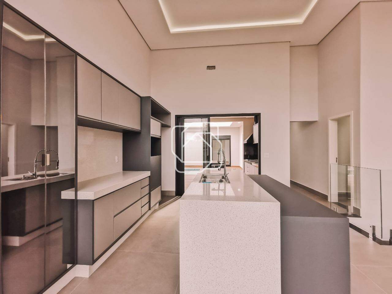 Casa de Condomínio à venda em Indaiatuba - SP - Helvetia Park: Cozinha com planejados