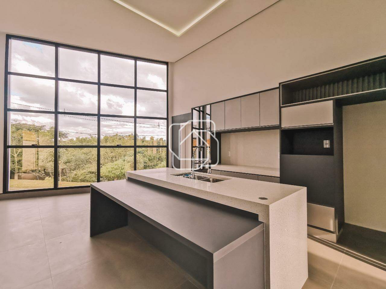Casa de Condomínio à venda em Indaiatuba - SP - Helvetia Park: Cozinha com planejados
