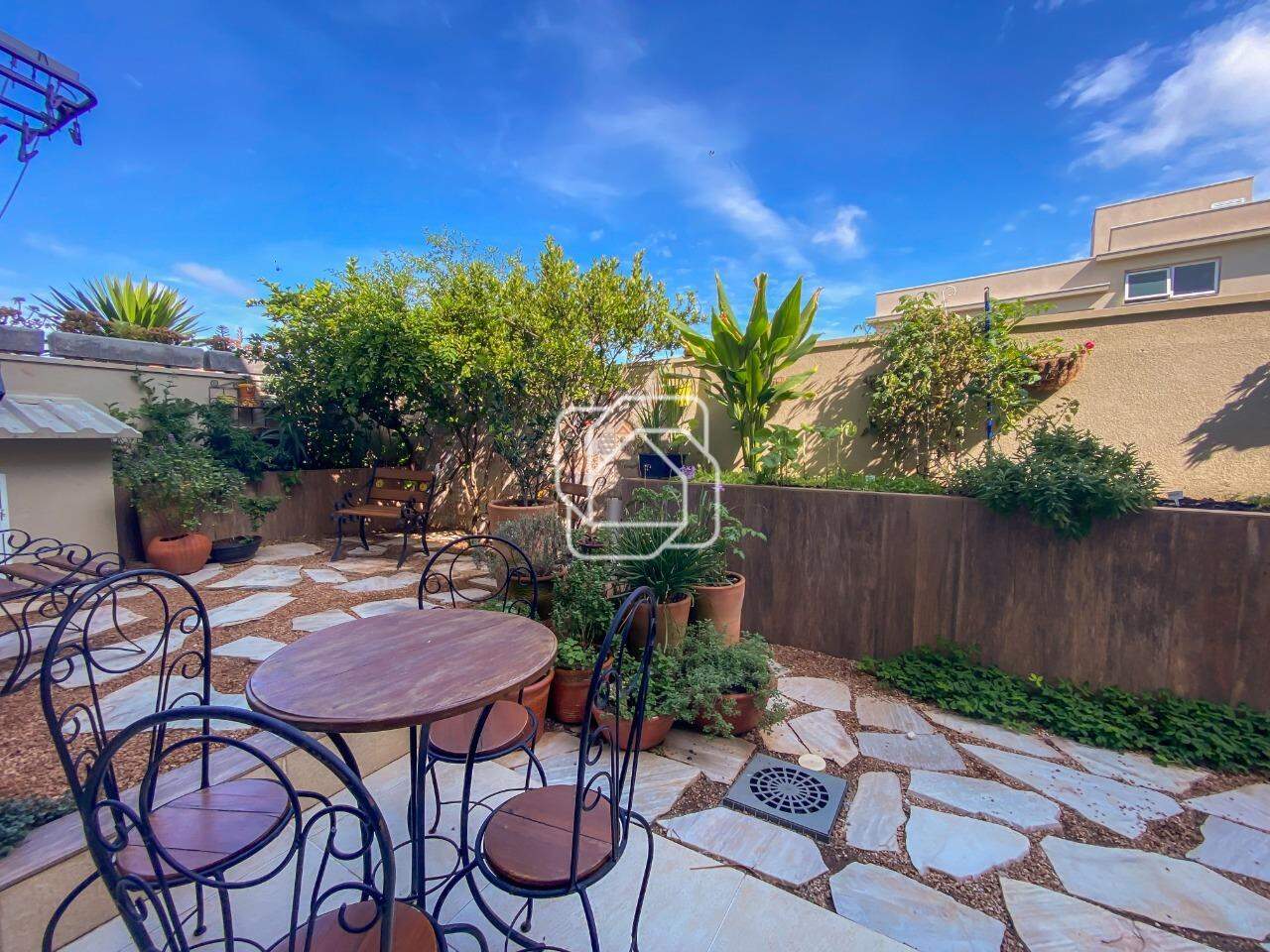 Casa de Condomínio à venda em Indaiatuba - SP - Jardim Vila Paradiso: Horta