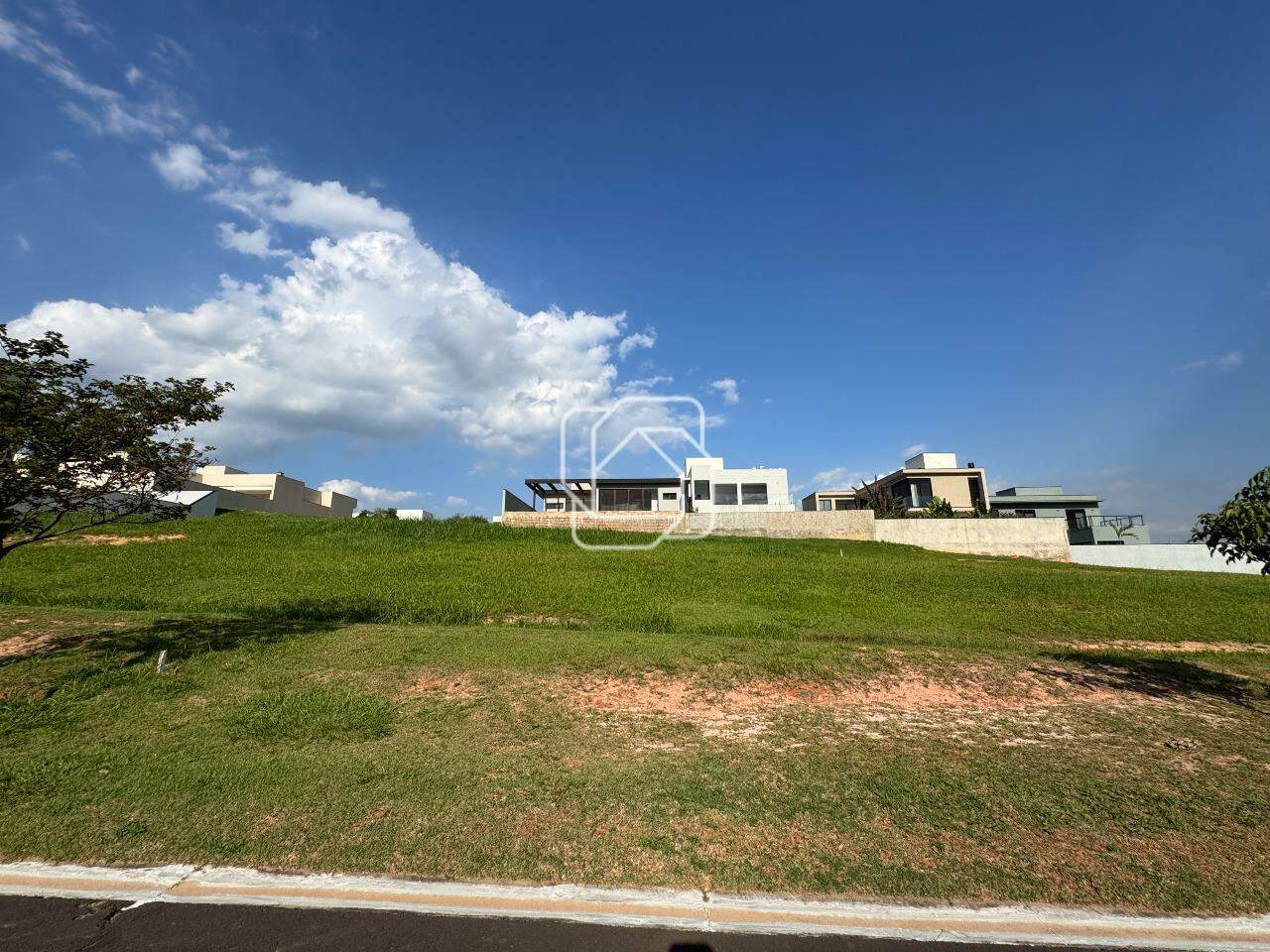 Terreno à venda em Itu - SP - Condomínio Villas do Golfe: 