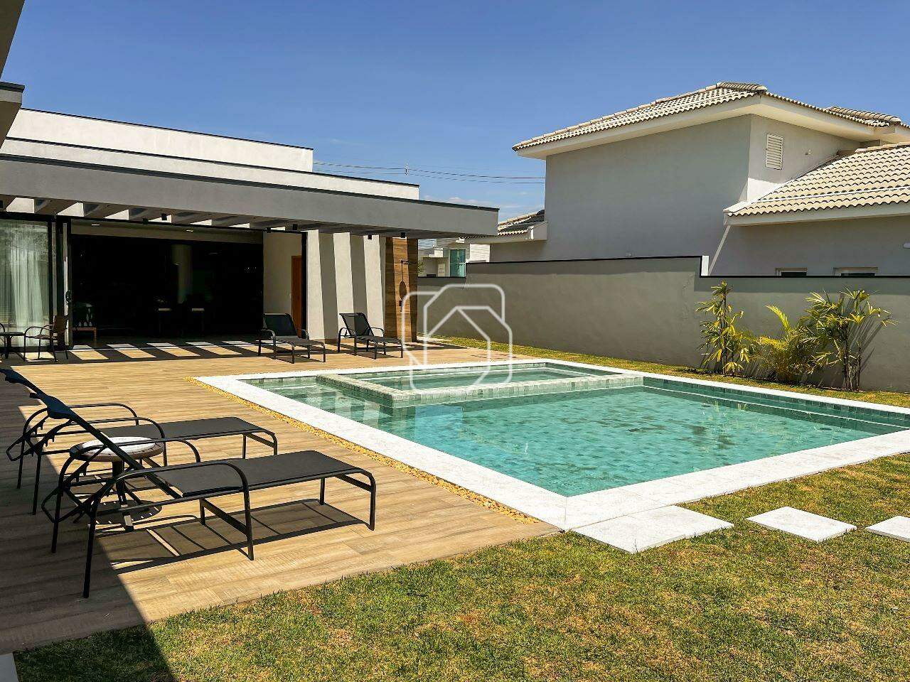 Casa de Condomínio à venda em Itu - SP - Condomínio Xapada Parque Ytu: Área externa, piscina