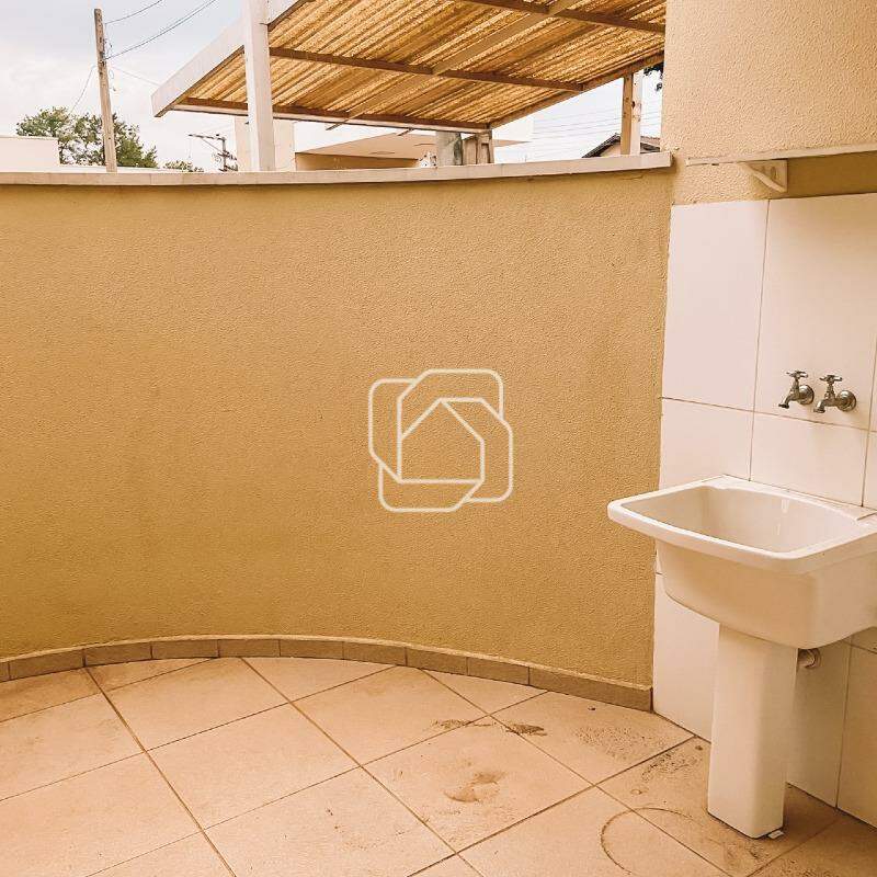 Casa de Condomínio para aluguel em Itu - SP - Parque Nossa Senhora da Candelária: Quintal