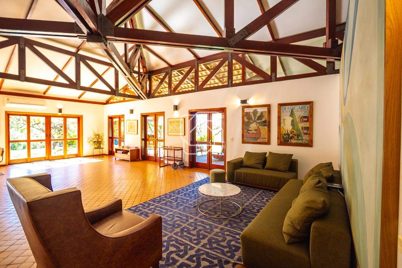 Casa de Condomínio à venda em Indaiatuba - SP - Lagos de Shanadu: Sala de estar