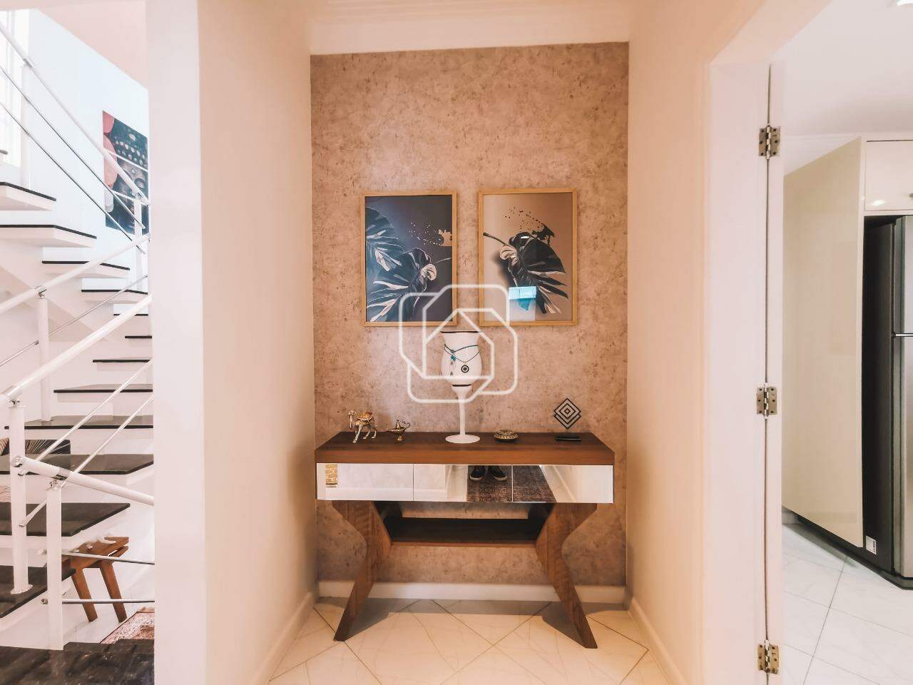 Casa de Condomínio à venda em Indaiatuba - SP - Jardim Vila Paradiso: Hall de entrada