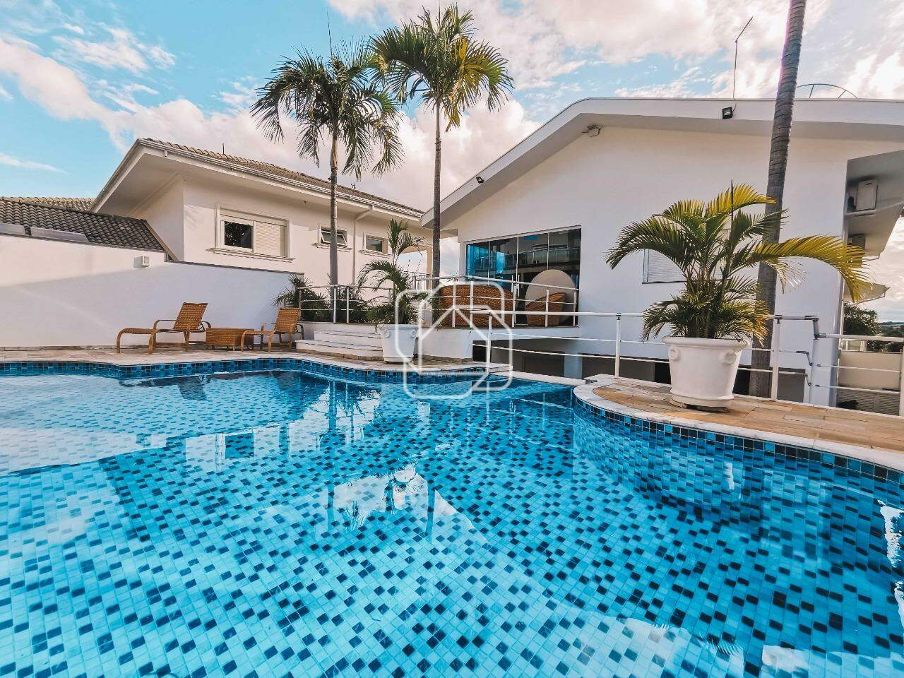 Casa de Condomínio à venda em Indaiatuba - SP - Jardim Vila Paradiso: Piscina, área externa