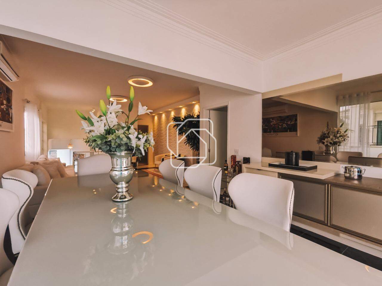 Casa de Condomínio à venda em Indaiatuba - SP - Jardim Vila Paradiso: Sala de jantar