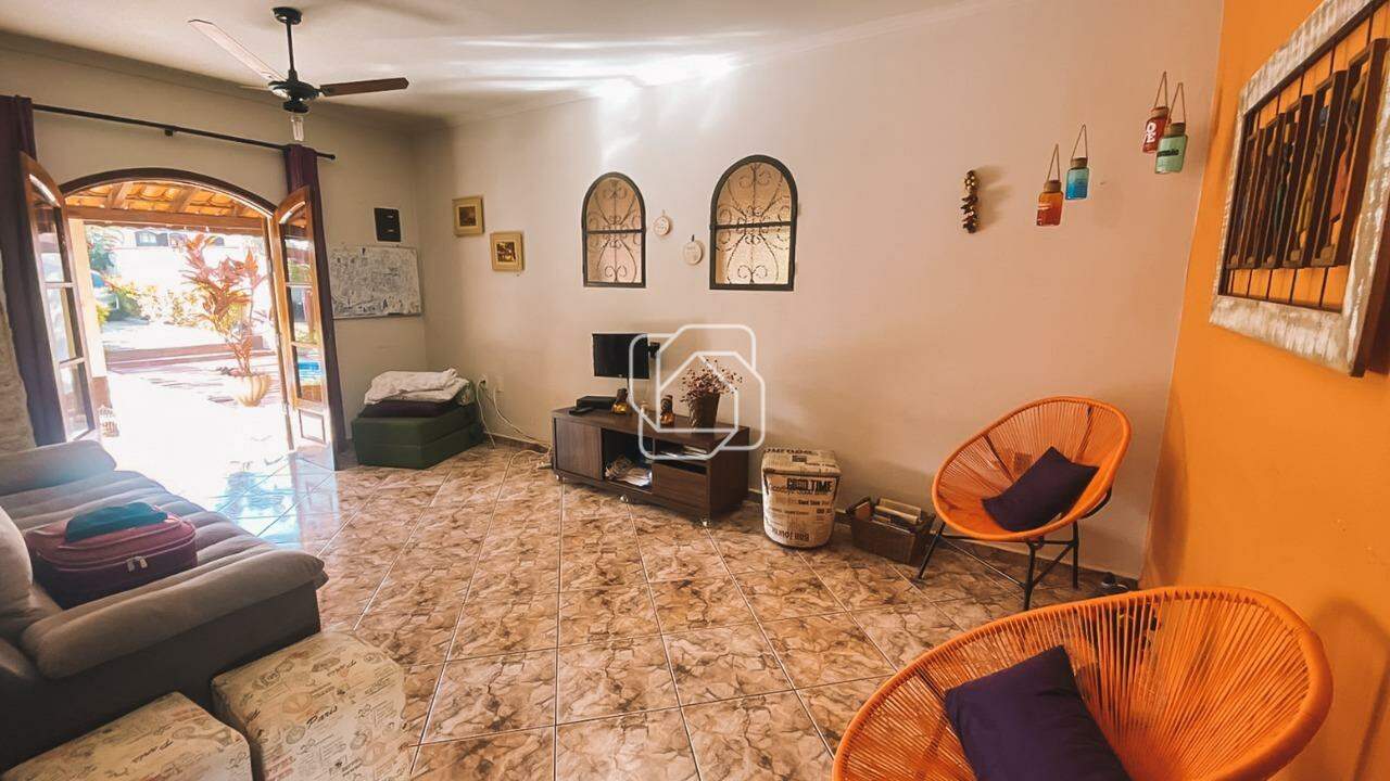 Casa de Condomínio à venda em Salto - SP - Condomínio Zuleika Jabour: Sala de estar