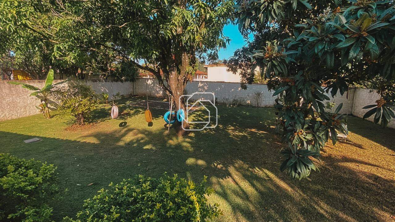 Casa de Condomínio à venda em Salto - SP - Condomínio Zuleika Jabour: Quintal gramado