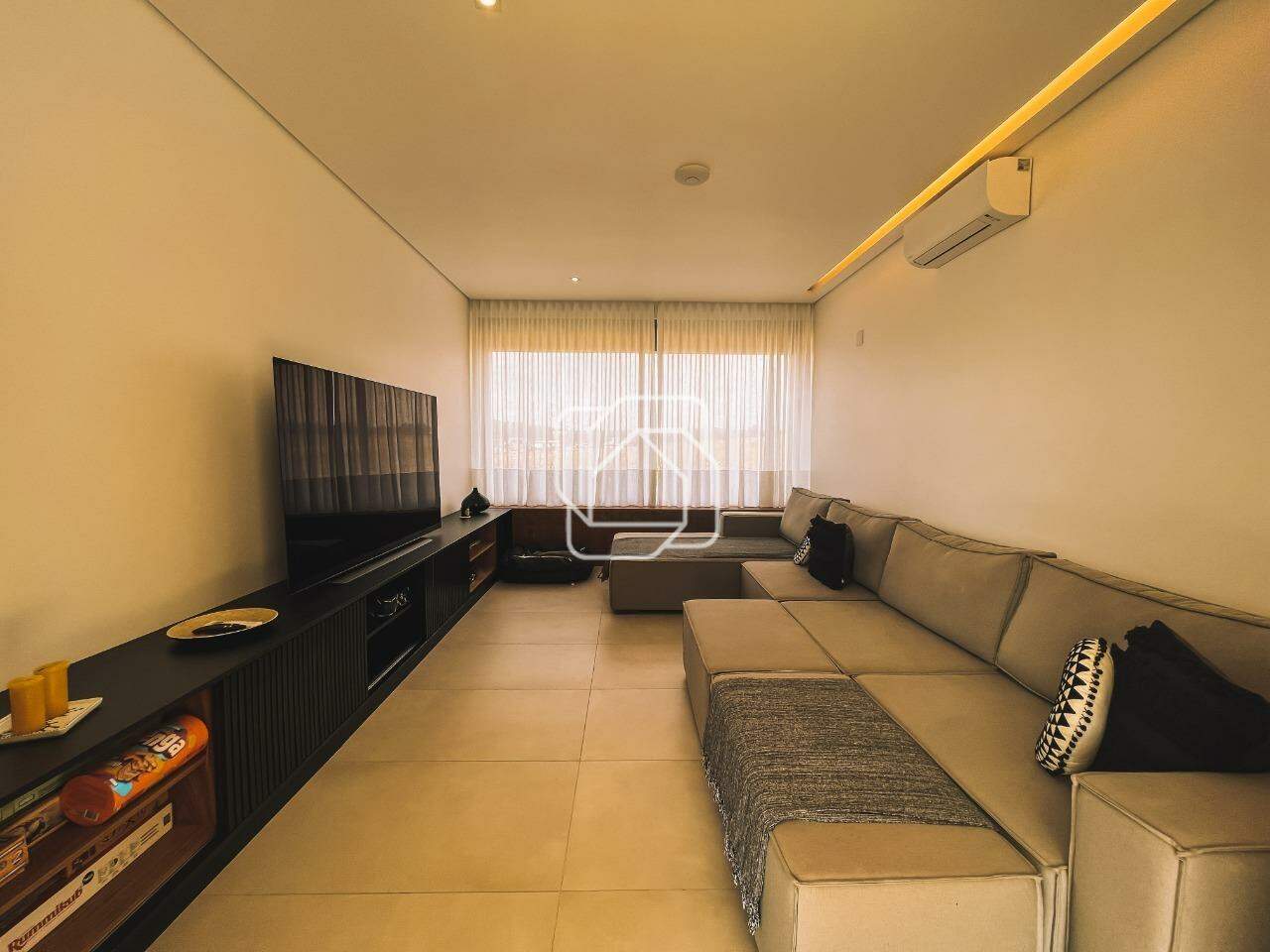 Casa de Condomínio à venda em Itu - SP - Condomínio Terras de São José II: Sala de TV privativa