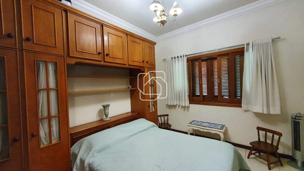 Casa de Condomínio para aluguel em Itu - SP - Parque Village Castelo: Casa com Piscina para Alugar em Itu | Condomínio Village Castelo Itu | Mobiliada