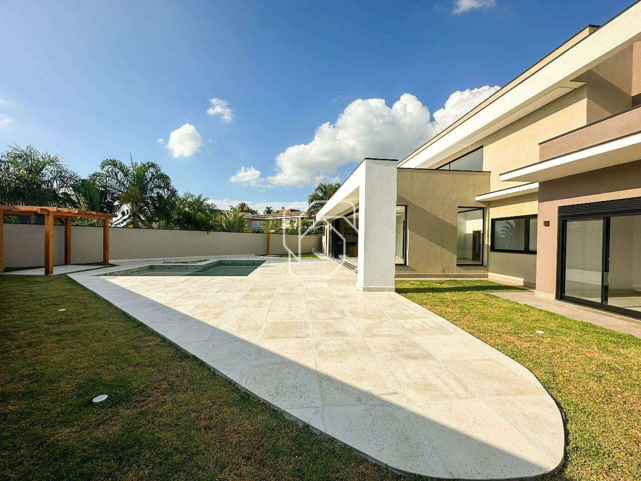 Casa de Condomínio à venda em Itu - SP - Condomínio Xapada Parque Ytu: Área externa, gramado