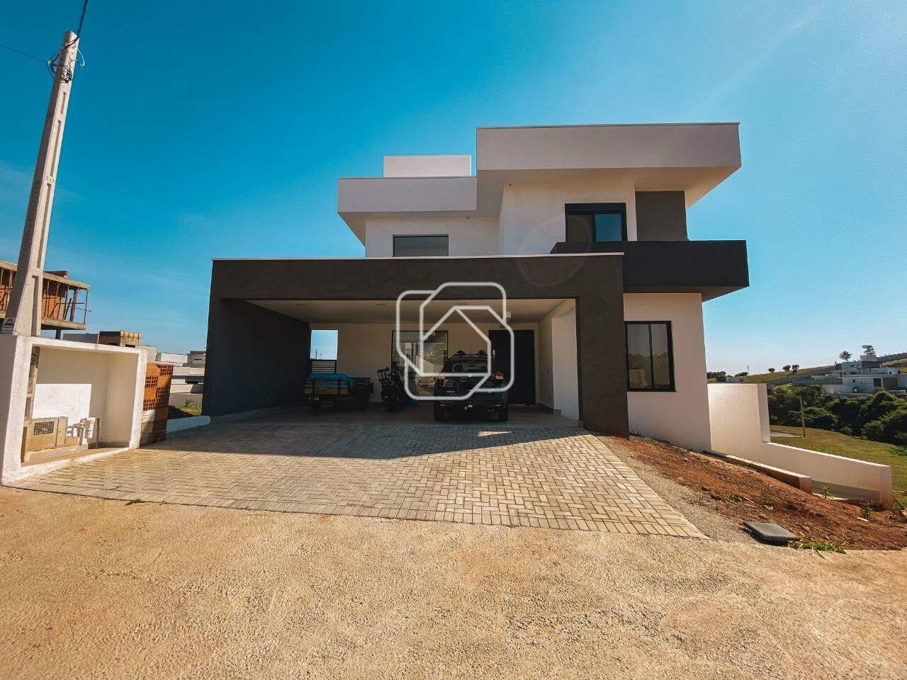 Casa de Condomínio à venda em Itu - SP - Residencial Saint Paul: Fachada da casa