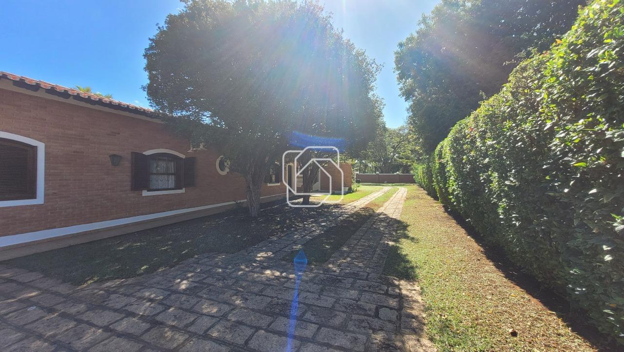 Casa de Condomínio para aluguel em Indaiatuba - SP - Vale das Laranjeiras: Área externa