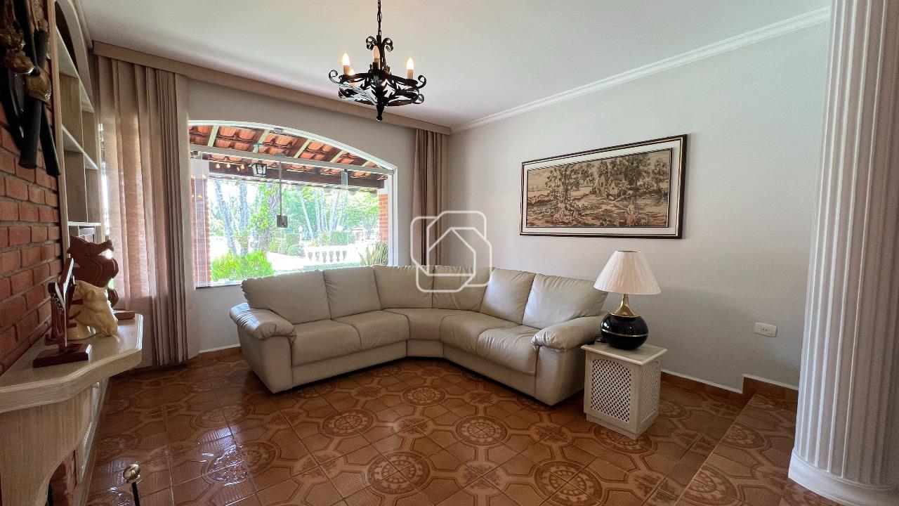 Casa de Condomínio para aluguel em Indaiatuba - SP - Vale das Laranjeiras: Sala de TV