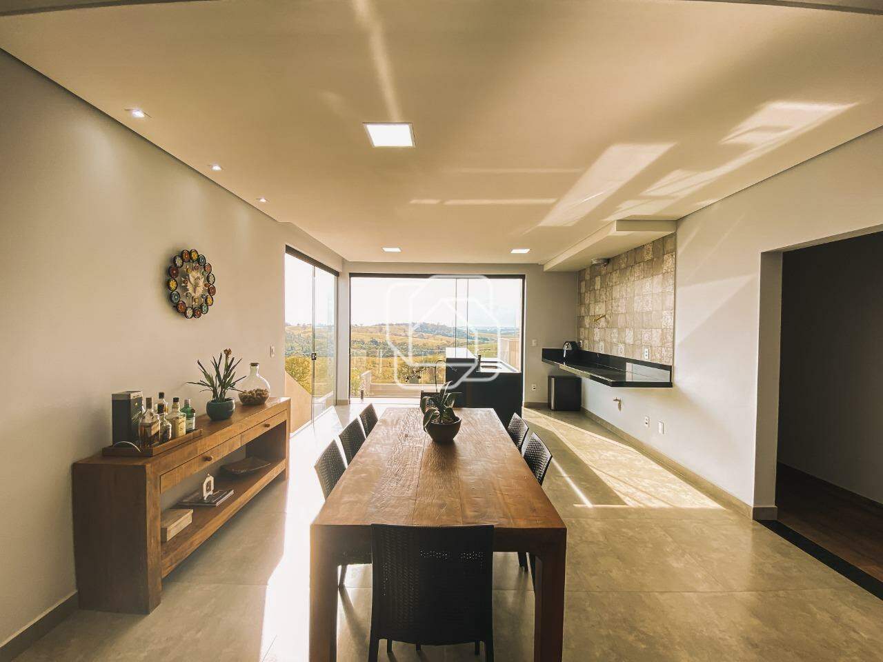 Casa de Condomínio à venda em Itu - SP - Residencial Saint Paul: Sala de jantar, vista para o verde