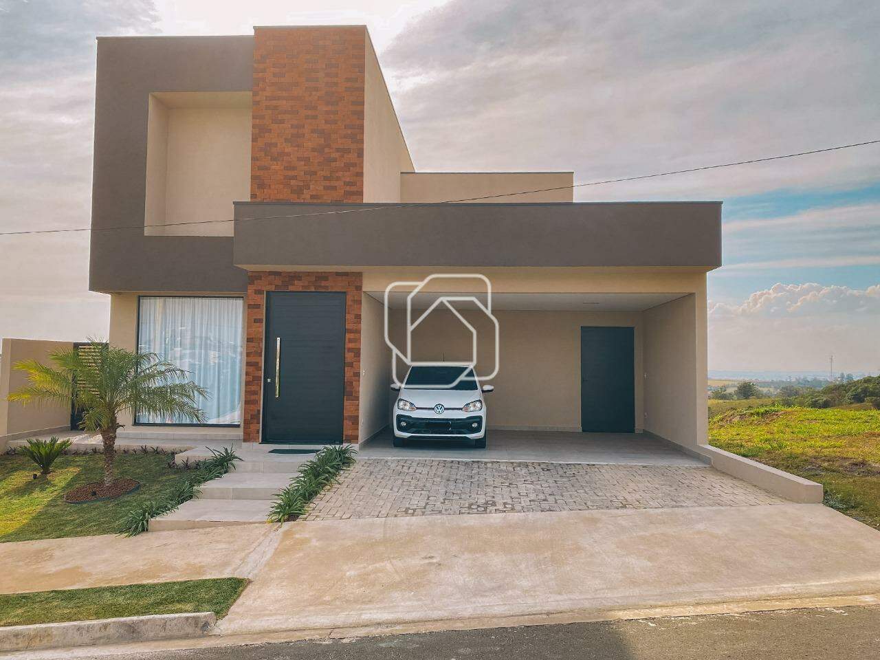 Casa de Condomínio à venda em Itu - SP - Residencial Saint Paul: Fachada da casa