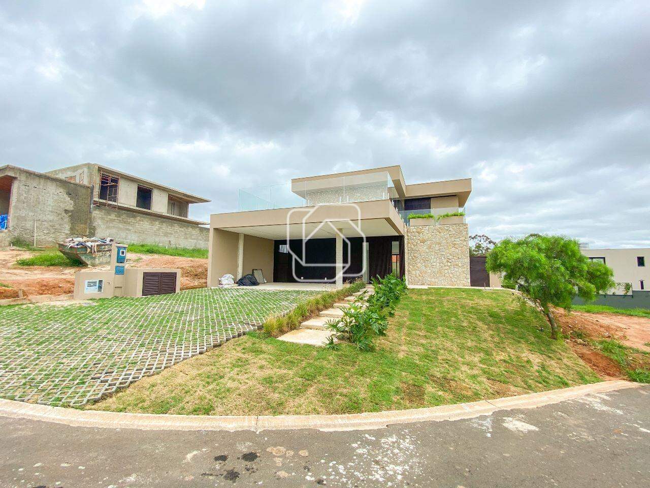 Casa de Condomínio à venda em Itu - SP - Condomínio Villas do Golfe: Fachada da casa