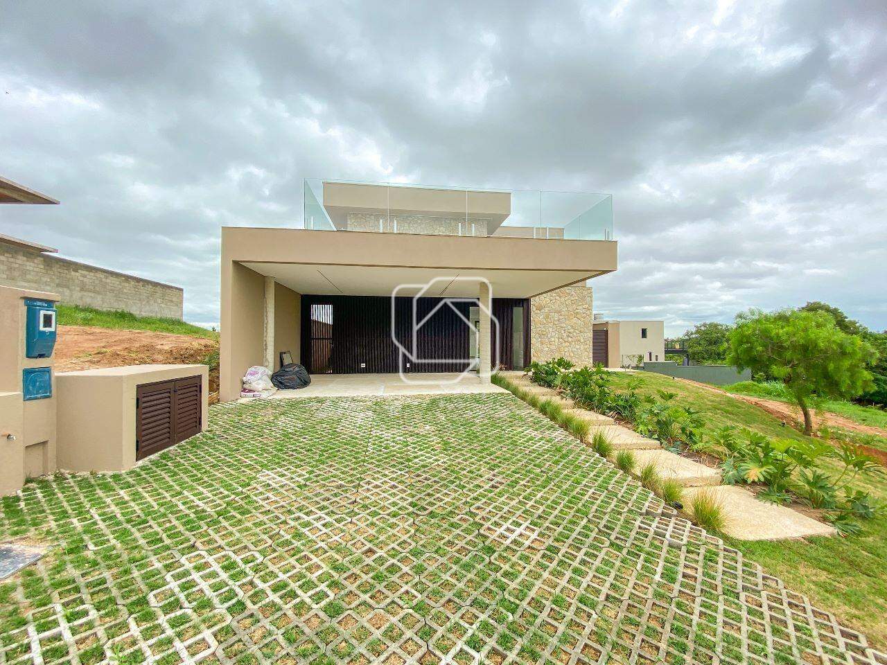 Casa de Condomínio à venda em Itu - SP - Condomínio Villas do Golfe: Fachada da casa