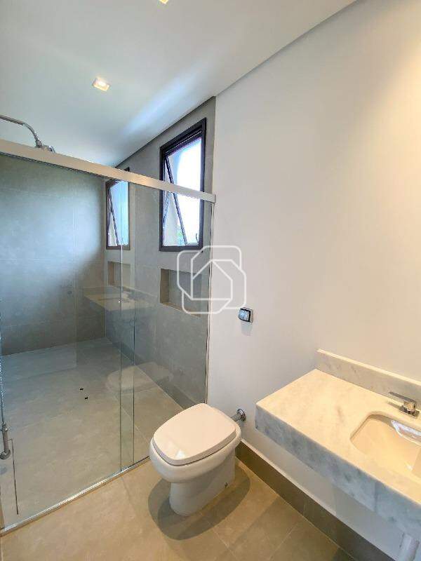 Casa de Condomínio à venda em Itu - SP - Condomínio Villas do Golfe: Banheiro