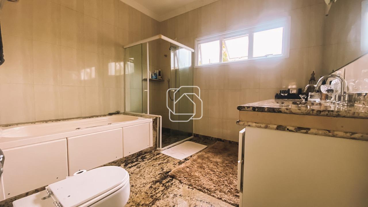 Casa de Condomínio à venda em Salto - SP - Terras de Mont Serrat: Banheiro, banheira