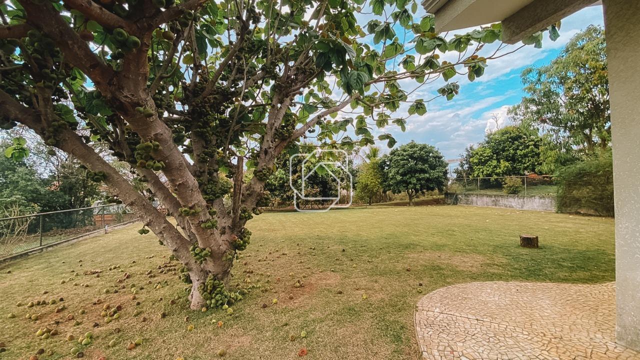 Casa de Condomínio à venda em Salto - SP - Terras de Mont Serrat: Quintal, gramado