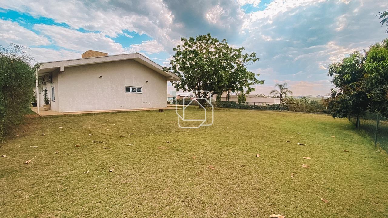 Casa de Condomínio à venda em Salto - SP - Terras de Mont Serrat: Quintal, gramado