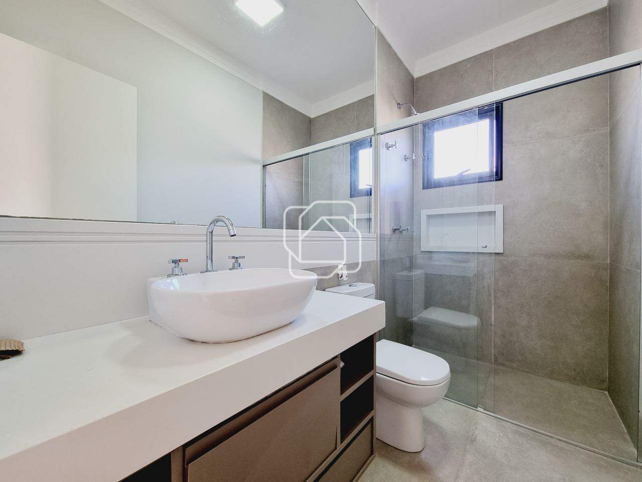 Casa de Condomínio para aluguel em Indaiatuba - SP - Residencial Duas Marias: Banheiro