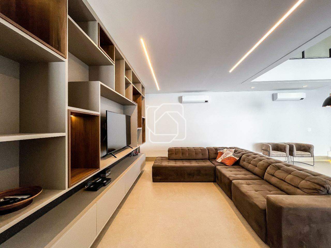 Casa de Condomínio à venda em Indaiatuba - SP - Residencial Duas Marias: Sala de TV