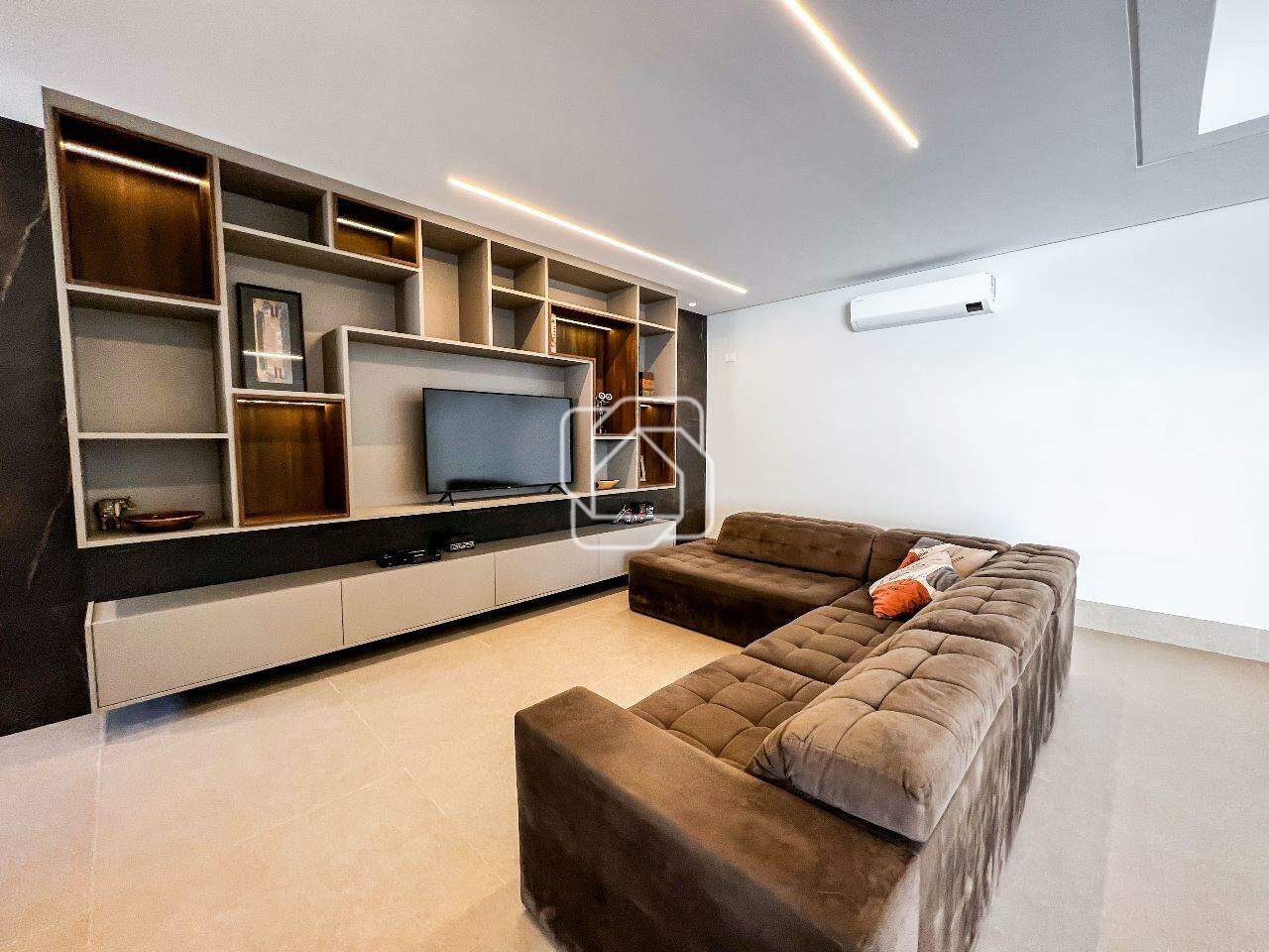 Casa de Condomínio à venda em Indaiatuba - SP - Residencial Duas Marias: Sala de estar/TV