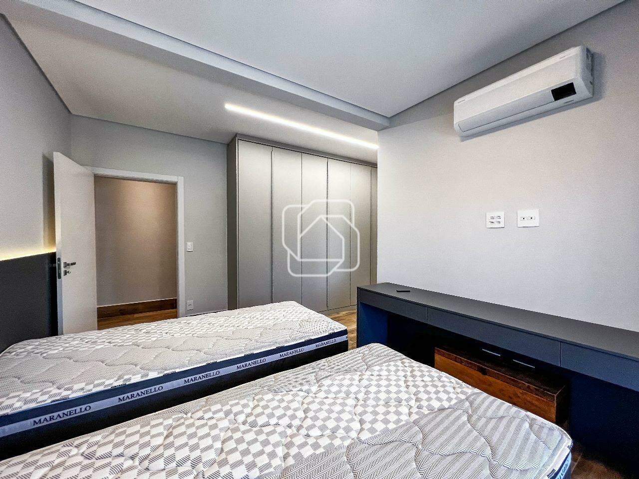 Casa de Condomínio à venda em Indaiatuba - SP - Residencial Duas Marias: Suíte