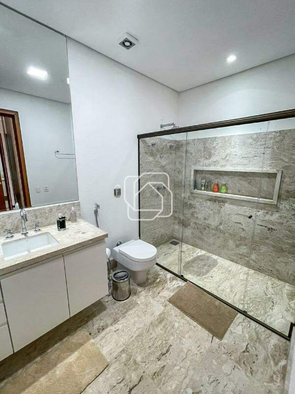Casa de Condomínio à venda em Itupeva - SP - Fazenda da Grama: Banheiro