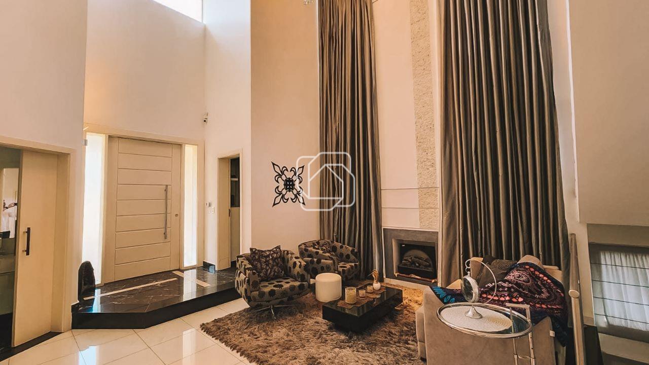 Casa de Condomínio à venda em Itu - SP - Jardim Plaza Atheneé: Entrada da casa, sala de estar