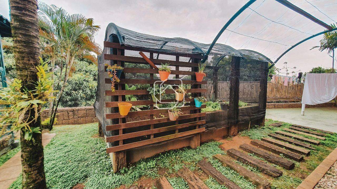Casa de Condomínio à venda em Indaiatuba - SP - Vale das Laranjeiras: Horta