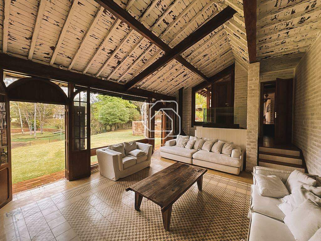 Casa de Condomínio à venda em Itu - SP - Condomínio Terras de São José: Sala de estar, casa de hóspedes