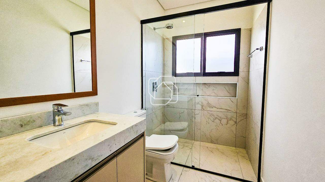 Casa de Condomínio à venda em Itu - SP - Residencial Parque Campos de Santo Antônio II: Banheiro da suíte