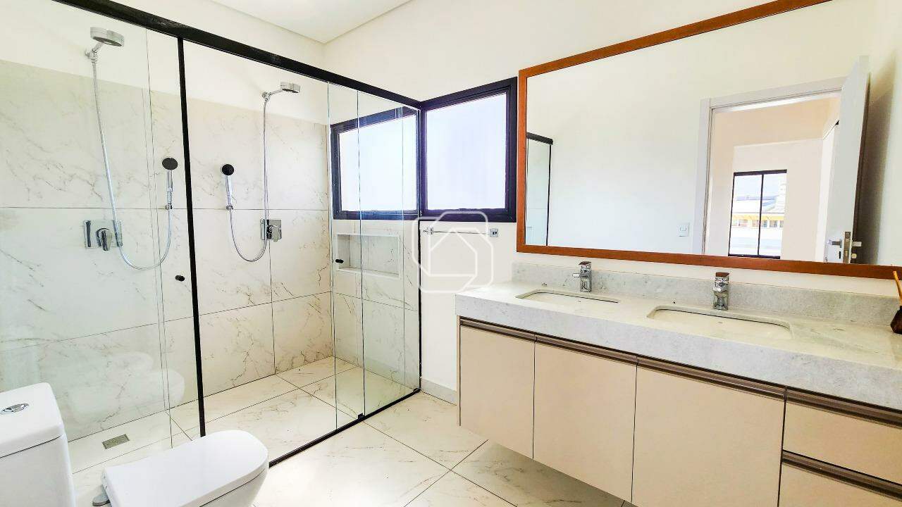 Casa de Condomínio à venda em Itu - SP - Residencial Parque Campos de Santo Antônio II: Banheiro da master