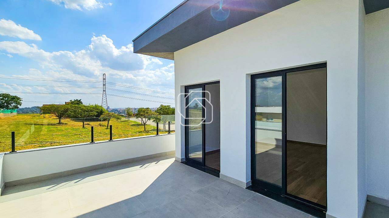 Casa de Condomínio à venda em Itu - SP - Residencial Parque Campos de Santo Antônio II: Varanda da casa