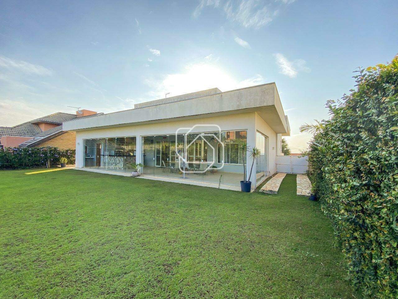 Casa de Condomínio à venda em Itu - SP - Condomínio Xapada Parque Ytu: Quintal gramado
