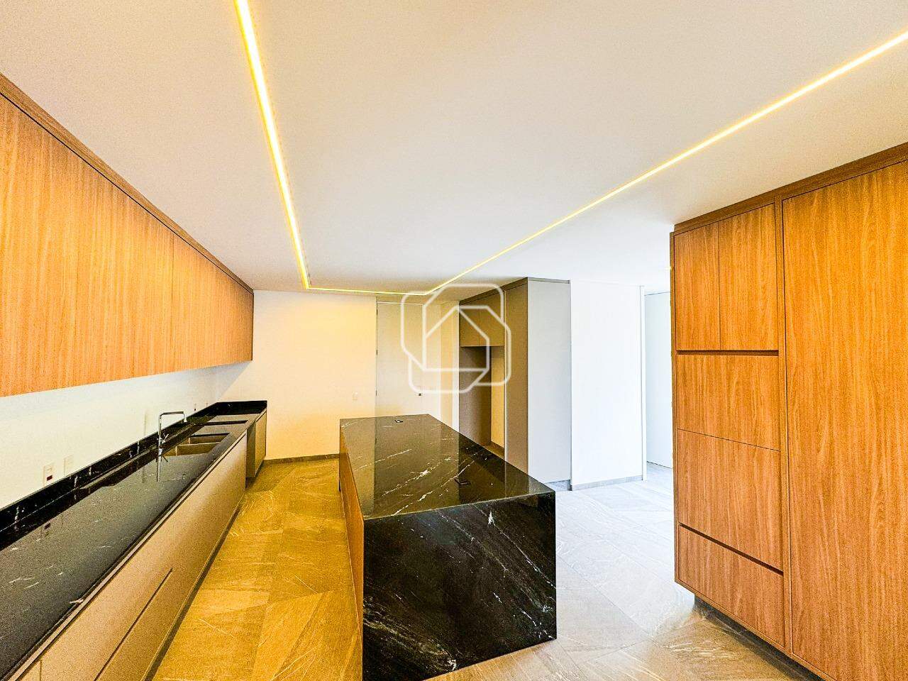 Casa de Condomínio à venda em Bragança Paulista - SP - Quinta da Baroneza: Cozinha