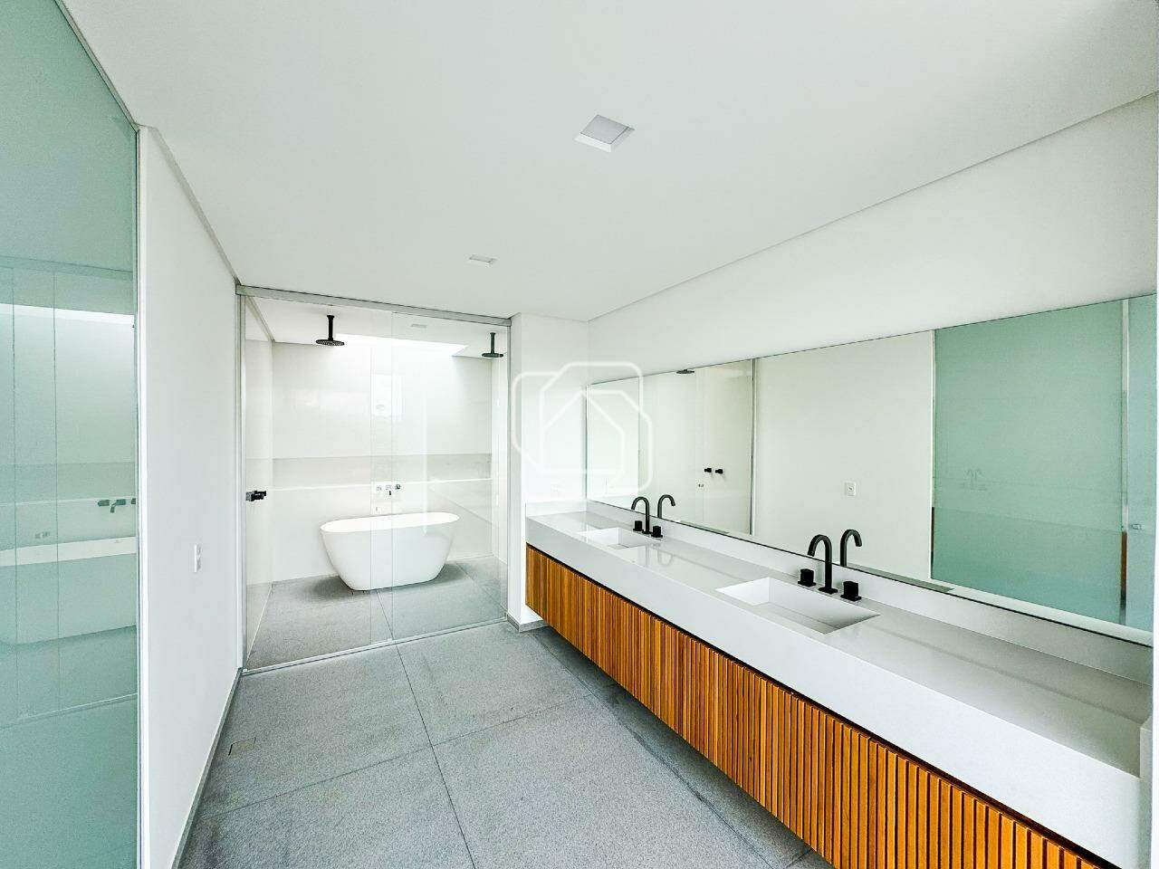 Casa de Condomínio à venda em Bragança Paulista - SP - Quinta da Baroneza: Banheiro