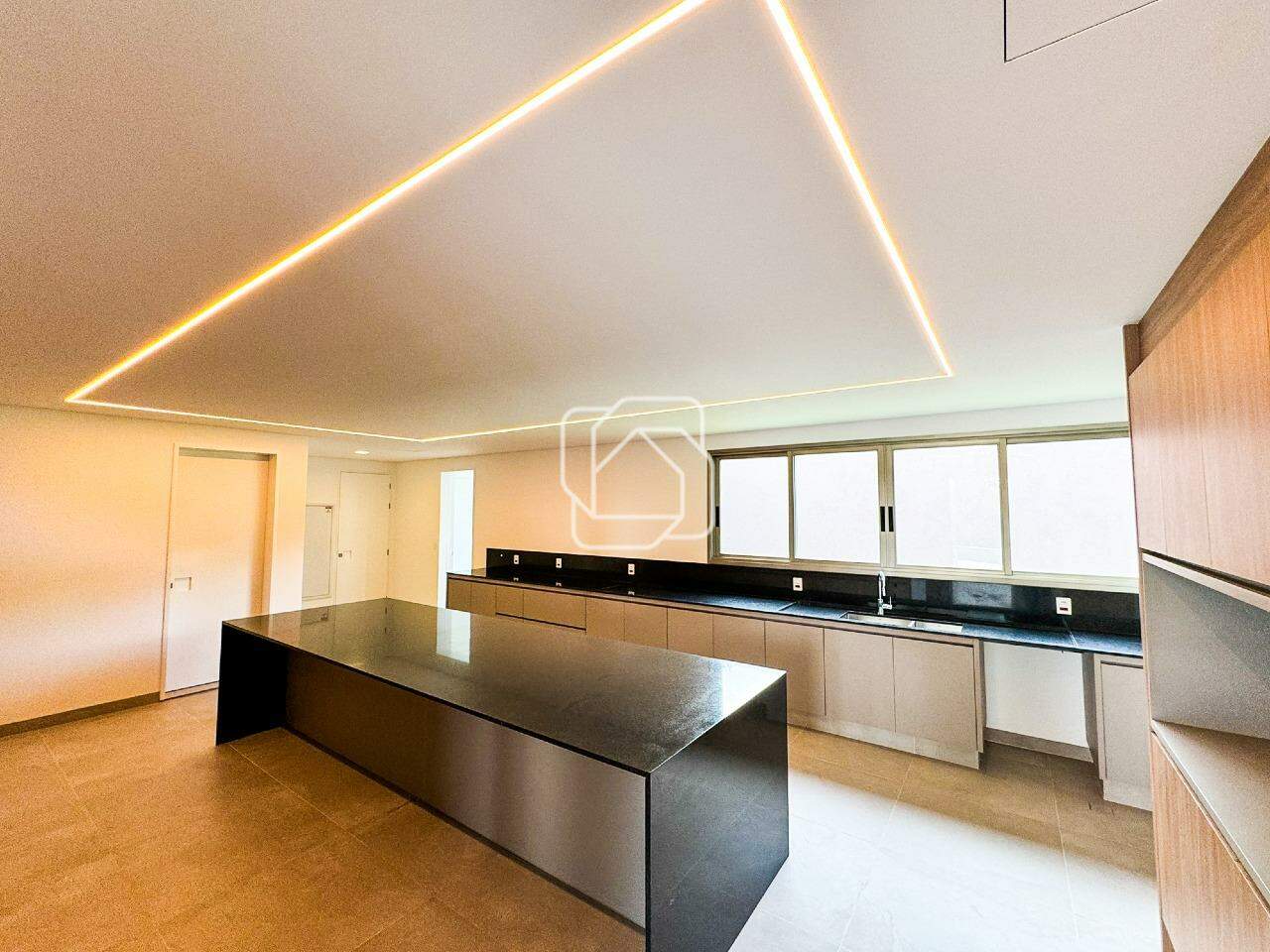 Casa de Condomínio à venda em Bragança Paulista - SP - Quinta da Baroneza: Cozinha