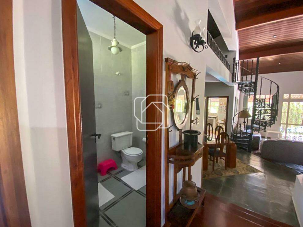 Casa de Condomínio à venda em Itu - SP - Condomínio City Castelo: Lavabo, sala