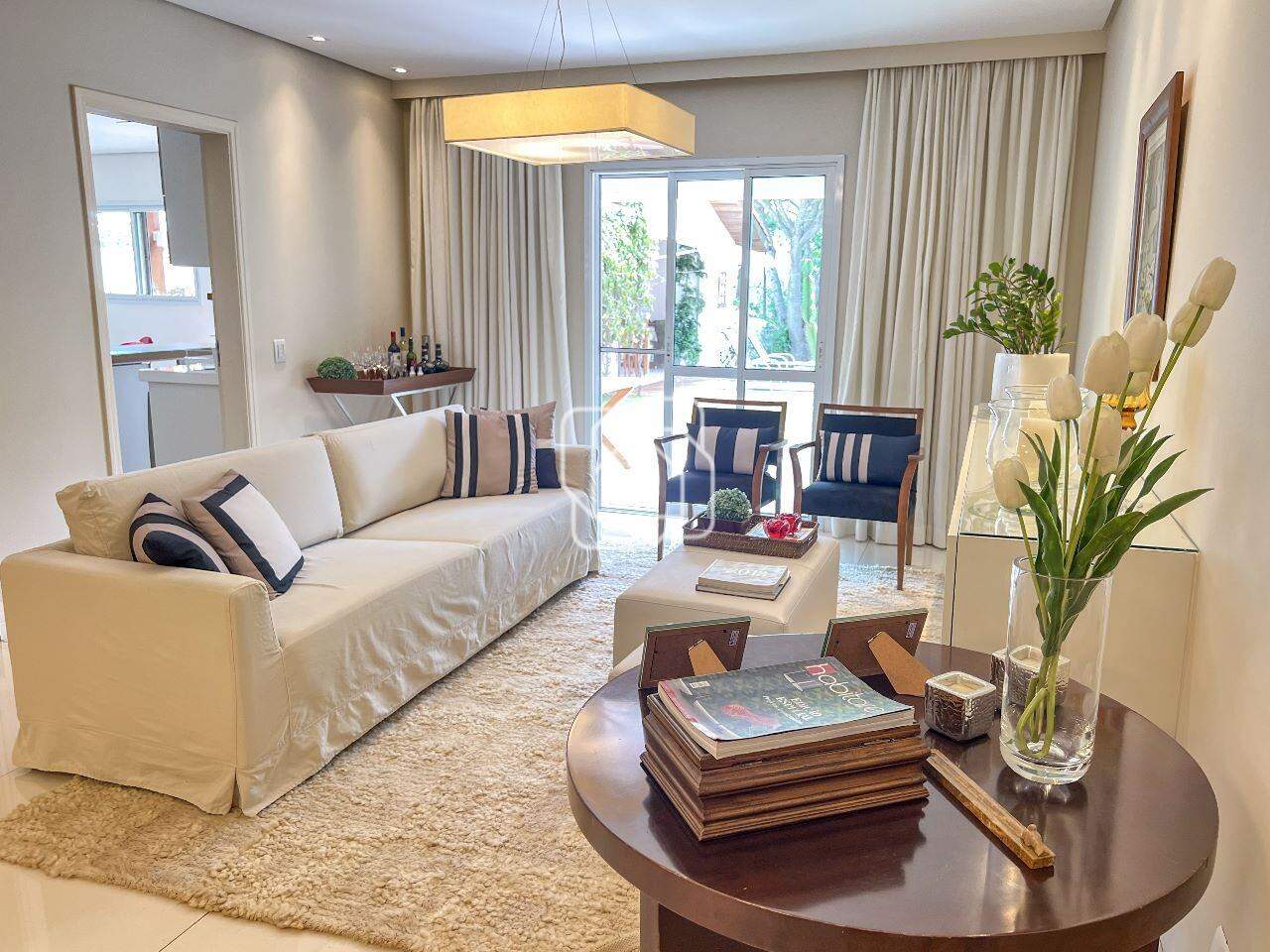 Casa de Condomínio à venda em Itu - SP - Parque Village Castelo: Sala de estar