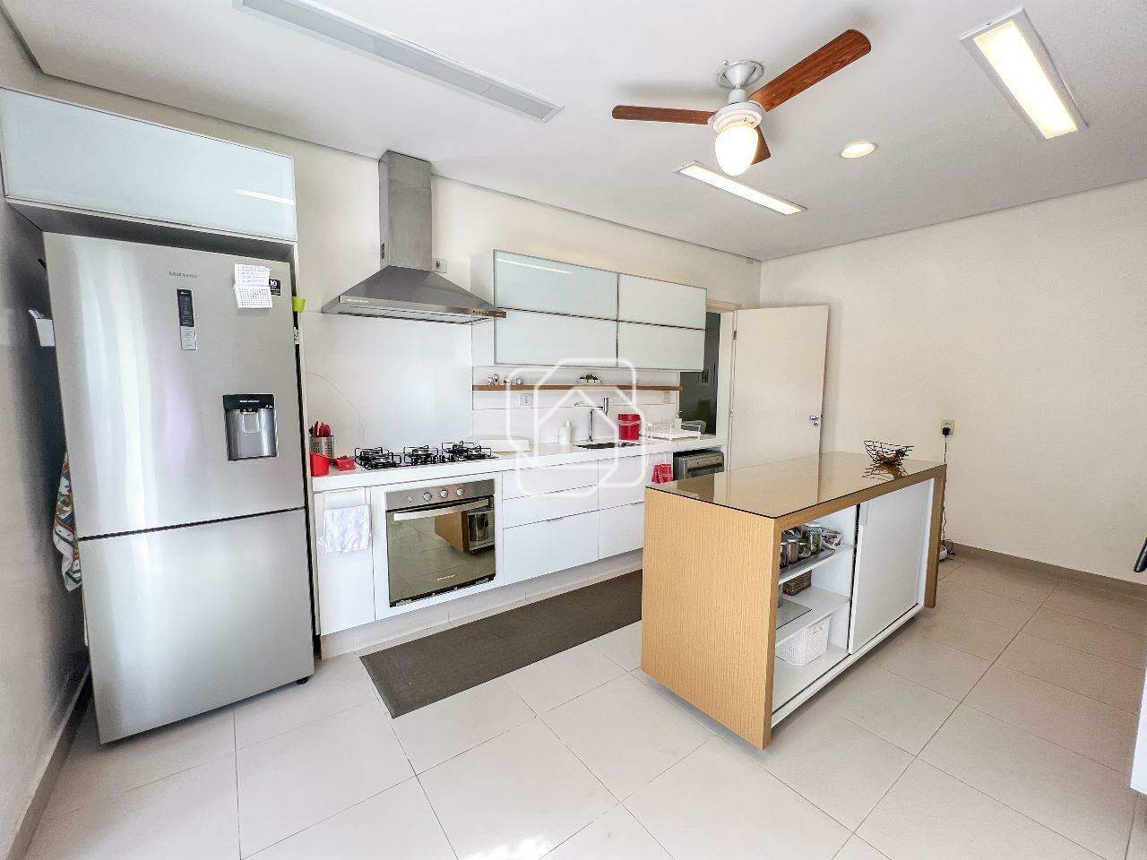 Casa de Condomínio à venda em Itu - SP - Parque Village Castelo: Cozinha